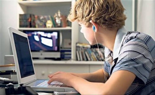ATASOY: ?ÇOCUKLARI İNTERNET ÜZERİNDEN AVLAYANLAR VAR?