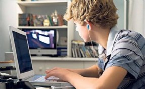 ATASOY: ?ÇOCUKLARI İNTERNET ÜZERİNDEN AVLAYANLAR VAR?