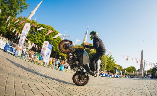 ULUSLARARASI MOTOKROS ŞAMPİYONASI TANITIMI SULTANAHMET’TE YAPILDI