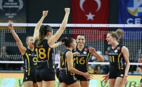 LİDER VAKIFBANK, İKİNCİ DEVREYE GALİBİYETLE BAŞLADI