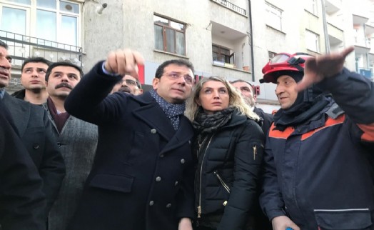 BAŞKAN İMAMOĞLU, DEPREM FELAKETİNİ YAŞAYAN ELAZIĞ’DA