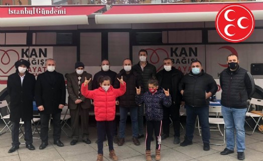 MHP ATAŞEHİR’DEN KIZILAY’A DESTEK