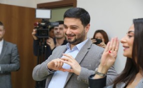 KAĞITHANE’DE AFET GÖNÜLLÜLERİNE İŞARET DİLİ EĞİTİMİ