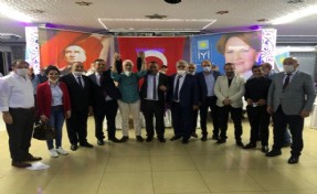 İYİ PARTİ KAĞITHANE’DE SUAT SALTER GÜVEN TAZELEDİ