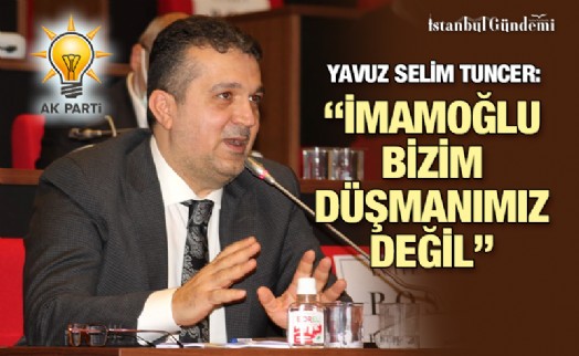 ‘SİYASİ KİMLİKLERİMİZDEN SIYRILMALIYIZ’