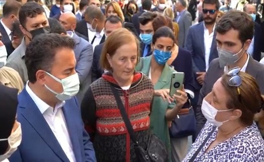 Babacan: ‘‘Üniversiteyi kazanan çocuğunu okula gönderemeyen çok aile var’’