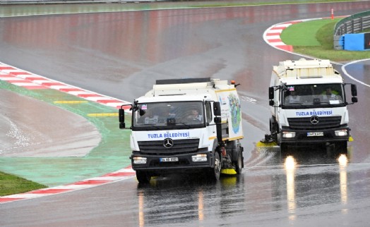 Formula 1’de Mercedes Tuzla Belediyesi’nin kamyonlarını paylaştı