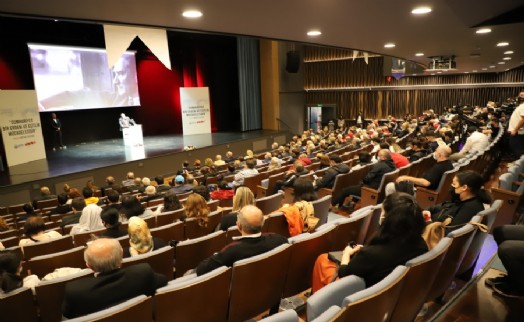 Sarıyer’de 29 Ekim heyecanı Mithat Baydur konferansıyla başladı