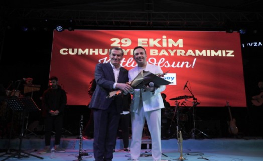 Başkan Arısoy, Cumhuriyet konserinde müjdeyi verdi