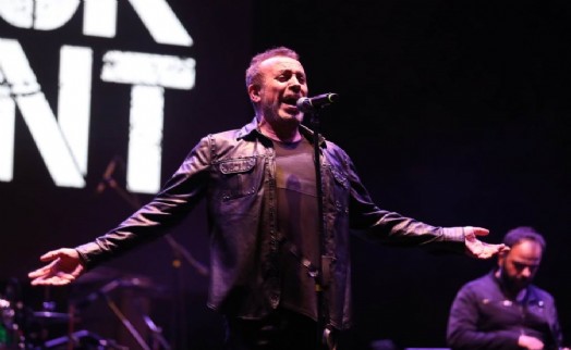 Kartal’da Cumhuriyet kutlamaları Haluk Levent’in muhteşem konseriyle sona erdi