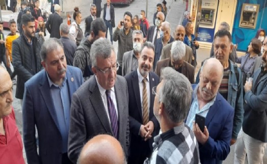 CHP Grup Başkanvekili Engin Altay Bağcılar’da esnaf ve vatandaşlarla buluştu
