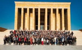 DEVA Partililer Ata’nın huzuruna çıktı
