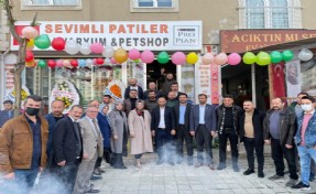Karaalioğlu 'Sevimli Patiler Petshop ve Akvaryum' Açılışına Katıldı