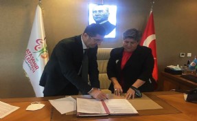 Ataşehir’de ‘Aile İçi Şiddet Acil Yardım Hattı’ protokolü imzalandı