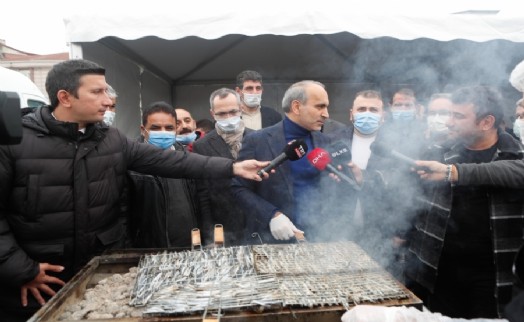 Arnavutköylüler hamsi ve horona doydu