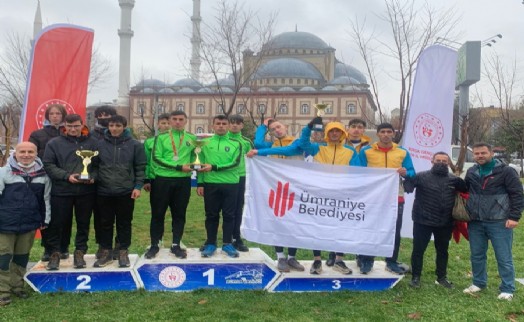 Ümraniye Belediyesi sporcuları yeni bir başarıya imza attı