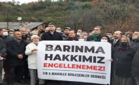 CHP Ümraniye’den evlerine yıkım kararı çıkan ailelere destek