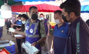 Tuzla zabıtası balıkların boylarını tek tek ölçtü