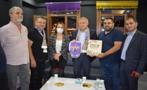 Gökan Zeybek ve Doğan Sarıtaş, Eyüpspor taraftarlarıyla buluştu