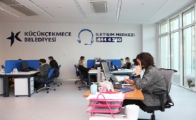 Küçükçekmece Belediyesi vatandaşın taleplerini dinliyor