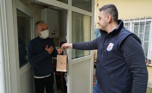 Kağıthane Belediyesi vatandaşa milyonlarca hijyen seti dağıttı