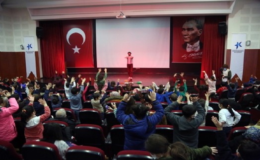 Küçükçekmece Belediyesi sanatı mahallelere taşıdı