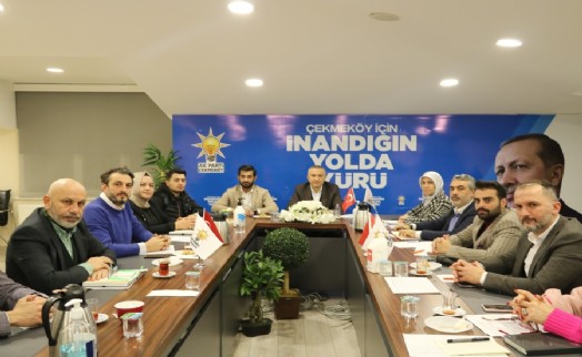 AK Parti Çekmeköy’de çalmadık kapı bırakmayacak