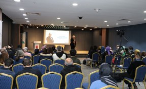 Ümraniyeli sanatseverler Yazar Mehmet Ali Bulut ile buluştu