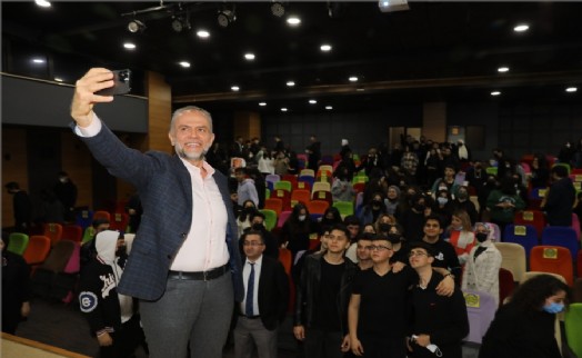 Başkan Ahmet Poyraz öğrencilerle buluştu