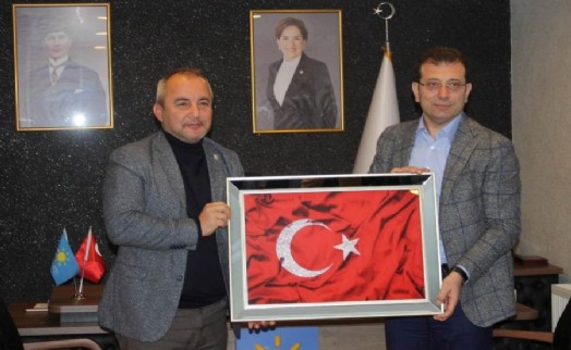İmamoğlu’ndan İYİ Parti Sancaktepe’ye ziyaret