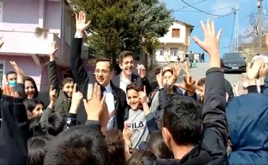 Çocuklardan Başkan Zeynel Kızılkaya’ya yoğun ilgi