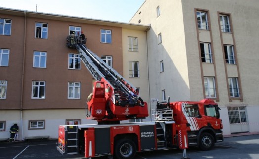 Bayrampaşa’daki deprem tatbikatı nefes kesti