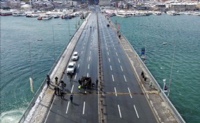 Fırtınadan Unkapanı Köprüsü de nasibini aldı