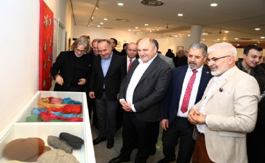 Eşsiz eserler sanatseverlerle buluşuyor