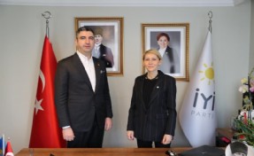 Başkan Gökhan Yüksel’den İYİ Parti Kartal’a ziyaret