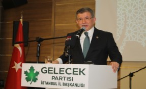 Davutoğlu partisinin iftar programında konuştu ‘Temiz siyaseti getireceğiz’