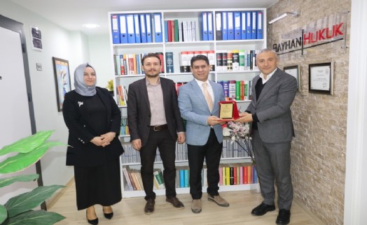 Başkan Akın İlhan’dan avukatlara ziyaret