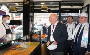 İYİ Parti Sarıyer’i karış karış gezdi