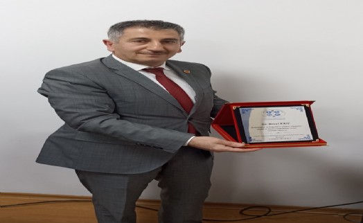 Engelli Hakları Derneği’nden Resul Kılıç’a teşekkür plaketi