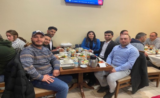 Muhalefetin gençlik kolları iftarda buluştu