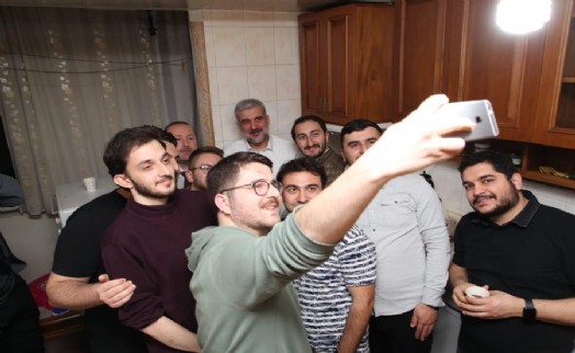 Osman Nuri Kabaktepe sahurda öğrencilere misafir oldu