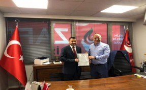 Bağcılar'da 'Zafer' bayrağı Akkaya'ya emanet