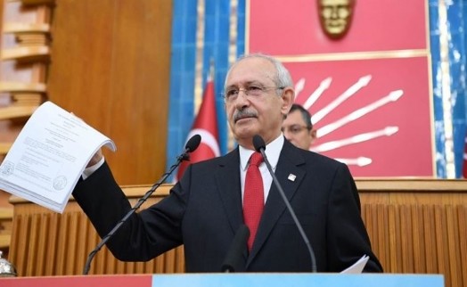 Kemal Kılıçdaroğlu ‘Saray ve şürekâsı ceplerini doldurmakla meşgul’