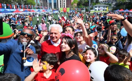 Şişli’de çocuklar 23 Nisan’ı doyasıya kutladı