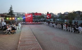 Başkan Gökhan Yüksel iftarını çocuklarla açtı