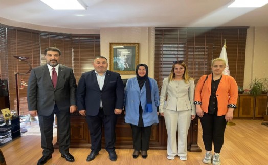 MHP Şişli’den Müdür Sevgi Yücel’e ‘hayırlı olsun’ ziyareti