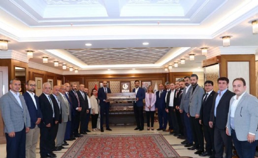 MHP Bağcılar’dan Başkan Özdemir’e ‘hayırlı olsun’ ziyareti