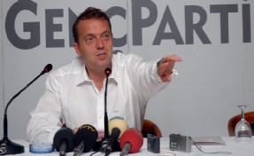 Cem Uzan’dan flaş çıkış! ‘2023'te Türkiye'ye cumhurbaşkanı olacağım’