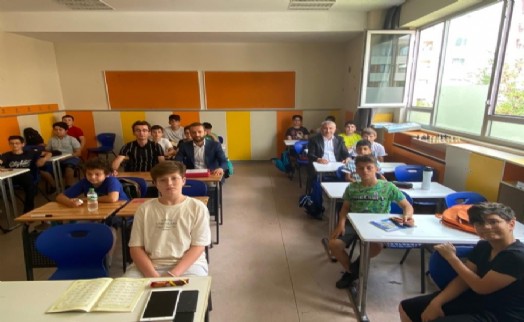 Akın İlhan Çekmeköylü çocuklarla buluştu
