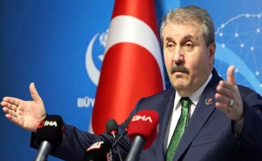 Mustafa Destici'den sağlıkçılara destek ‘Protesto etmek demokratik bir hakkıdır’